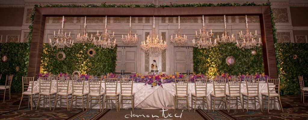 Chandelier Rentals - Chandelier Arch